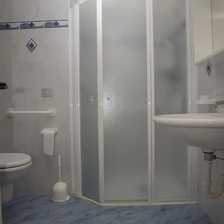 Cima Tosa מלון 3*